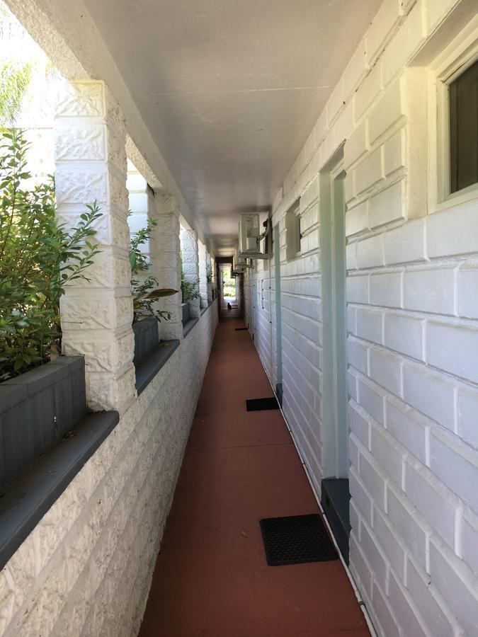Plantation Retro Motel Tyndale Exterior photo